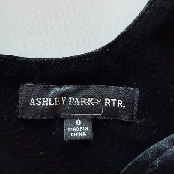 Ashley Park x RTR Encore Velvet Puff Sleeve Sweetheart Black & Gold Mini Dress 8 - Picture 9 of 16